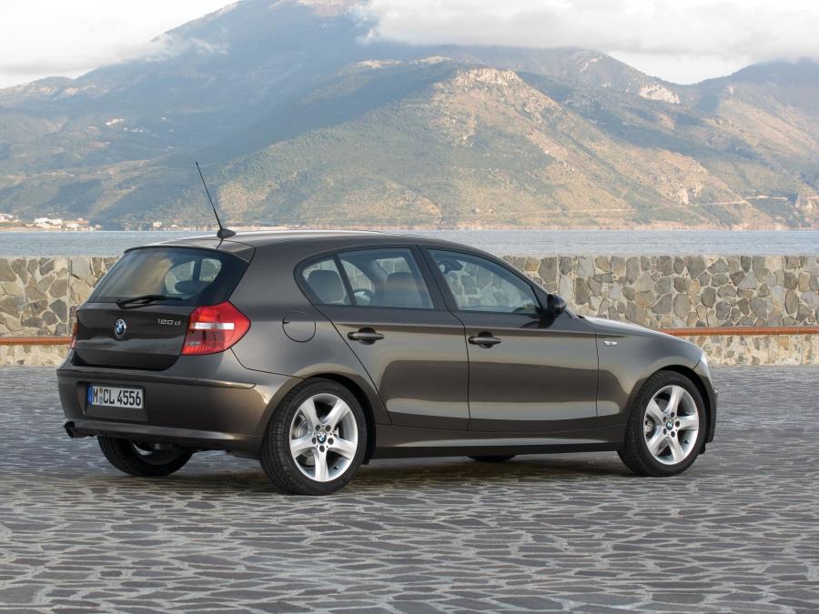  BMW 120d 5-Door 2007 года  (фото 29 из 53)